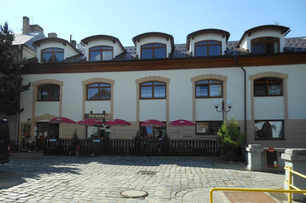 Apartmany A Ubytovani Mlynice Litovel Buitenkant foto