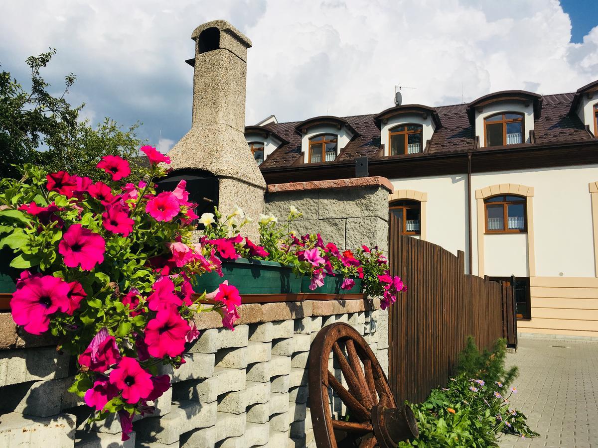 Apartmany A Ubytovani Mlynice Litovel Buitenkant foto