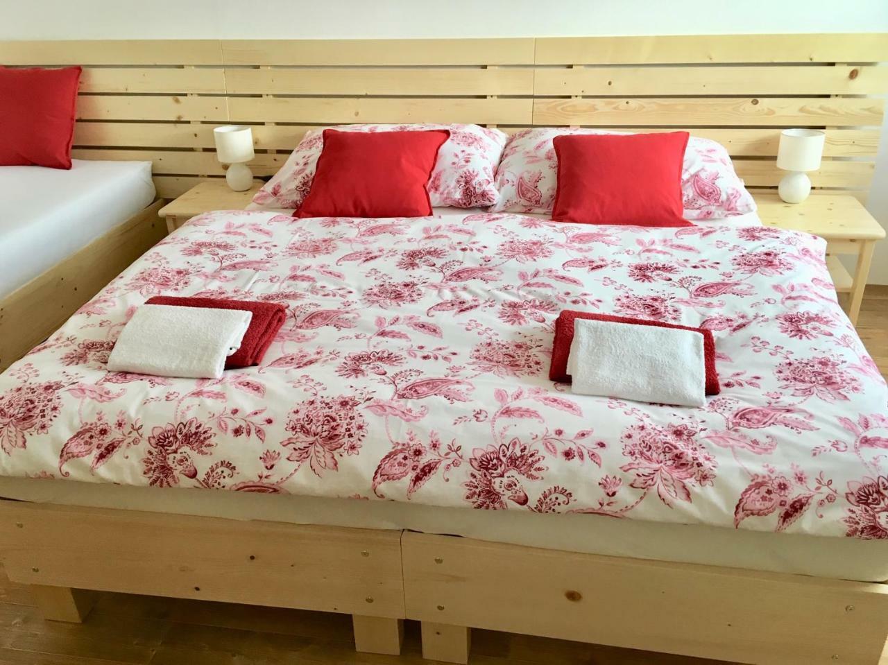 Apartmany A Ubytovani Mlynice Litovel Buitenkant foto