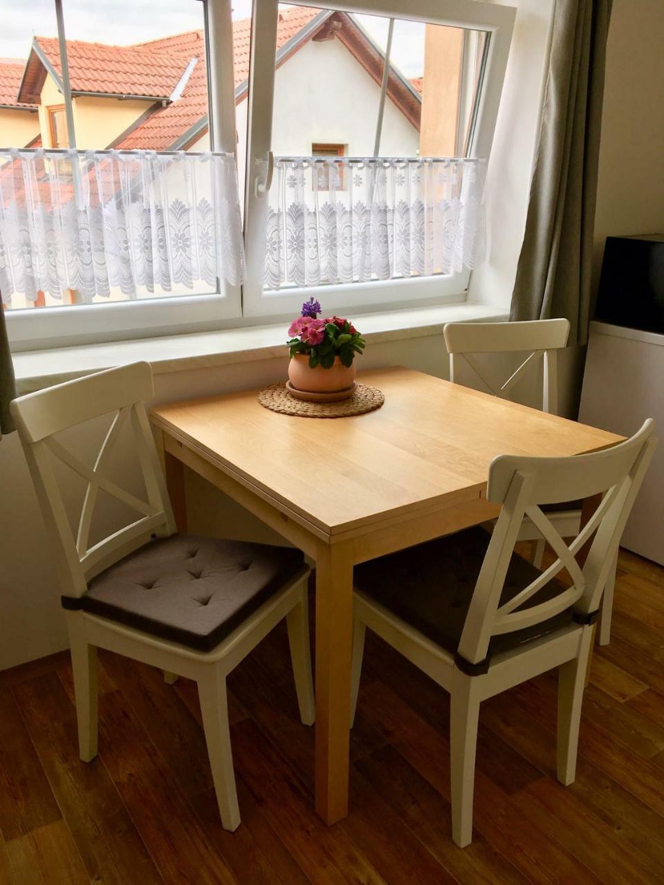 Apartmany A Ubytovani Mlynice Litovel Buitenkant foto
