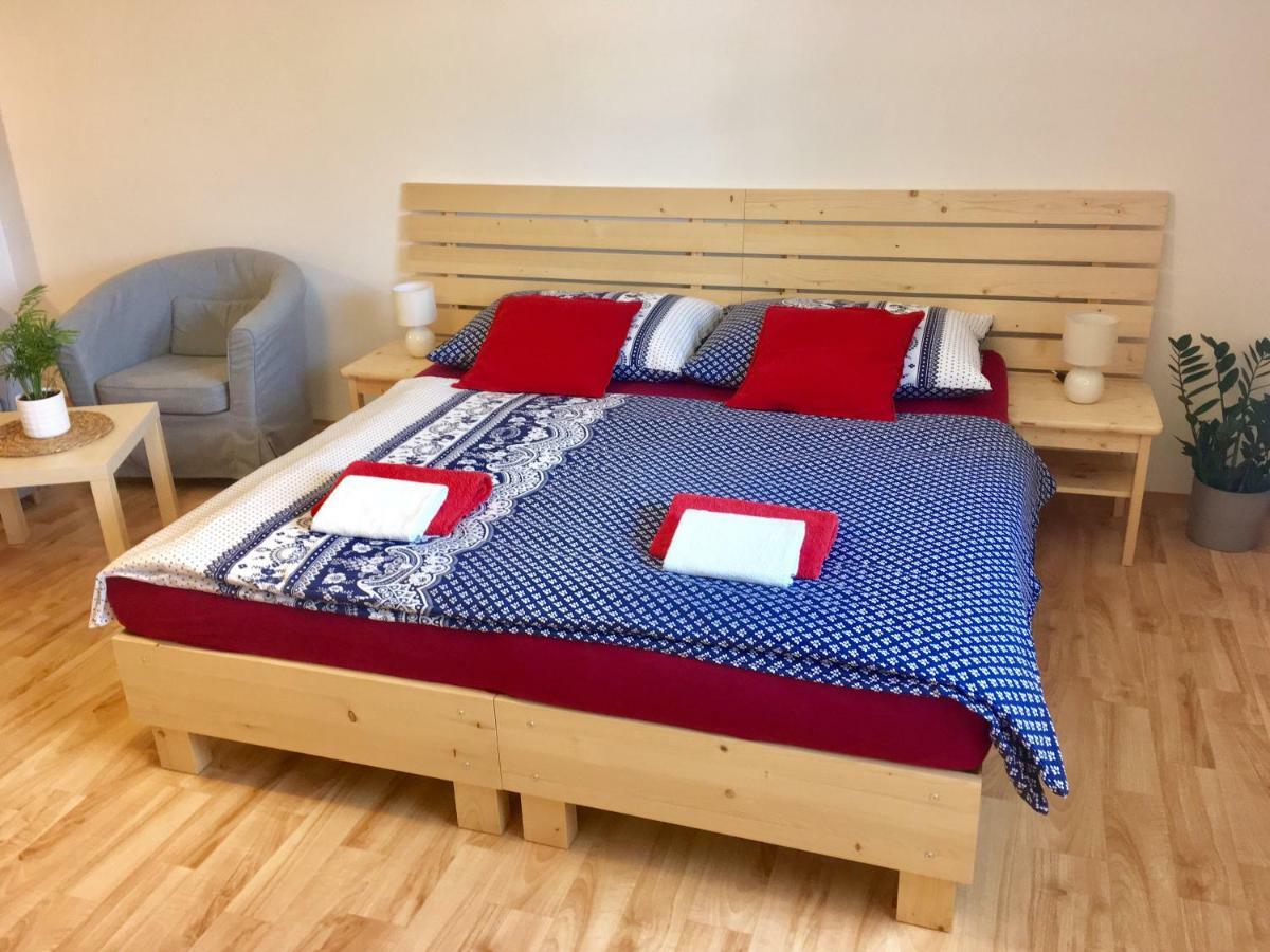 Apartmany A Ubytovani Mlynice Litovel Buitenkant foto