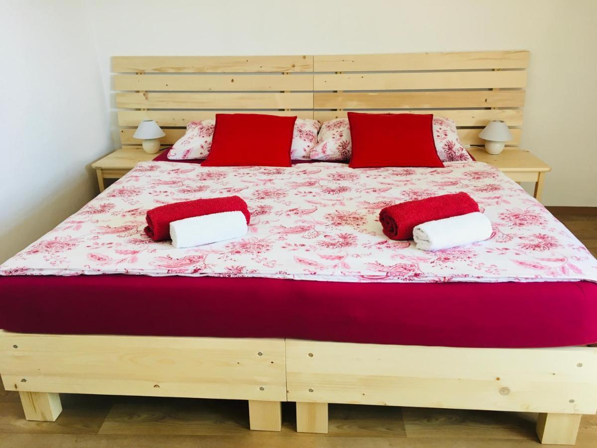 Apartmany A Ubytovani Mlynice Litovel Buitenkant foto